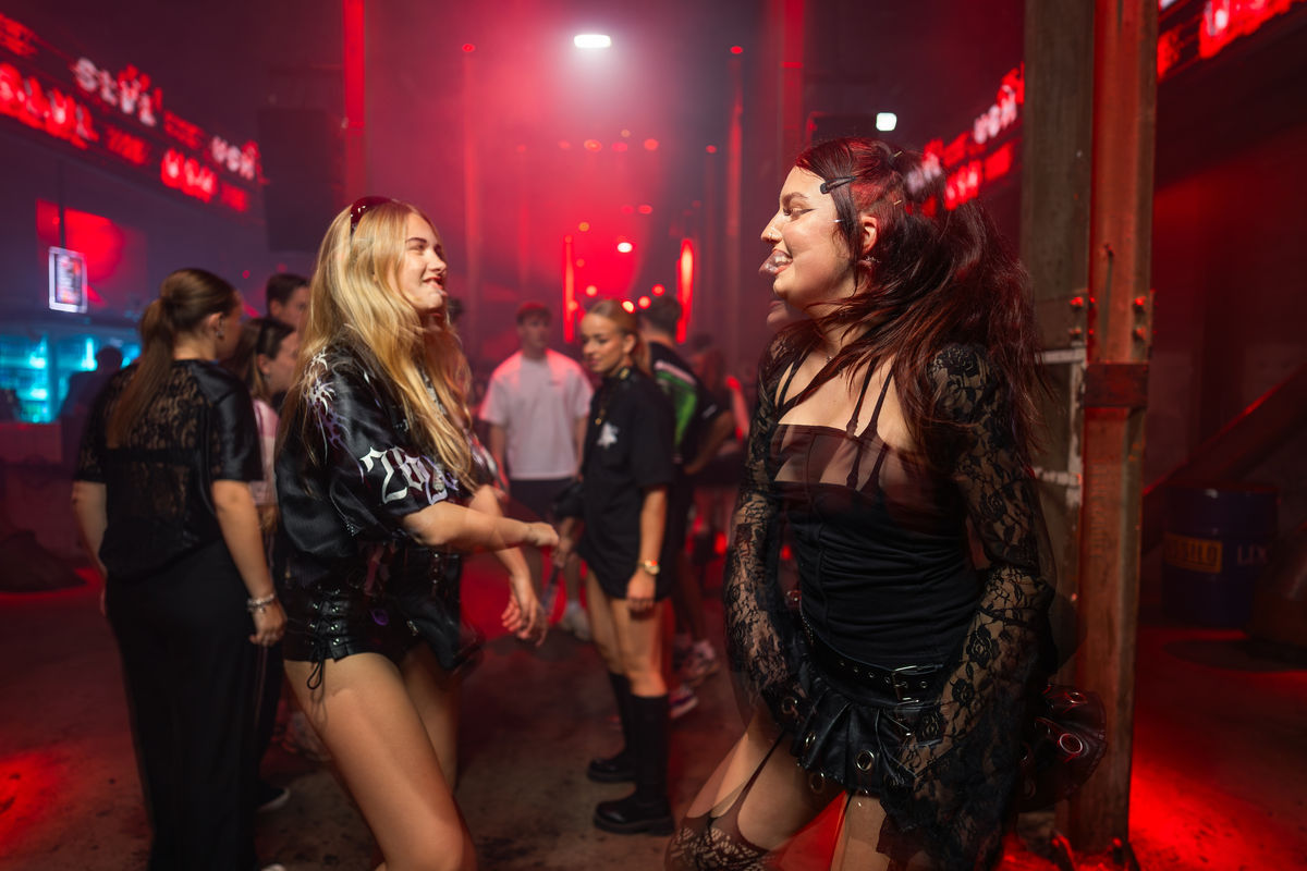 Loading... just a sec